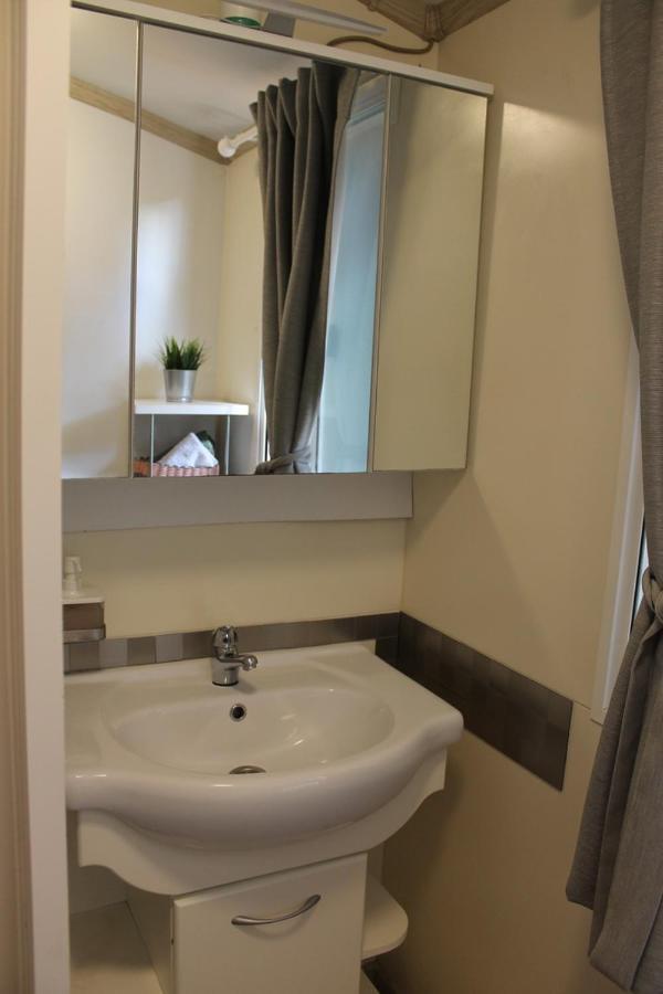Mobile Home Cicibela Biograd Na Moru Dış mekan fotoğraf